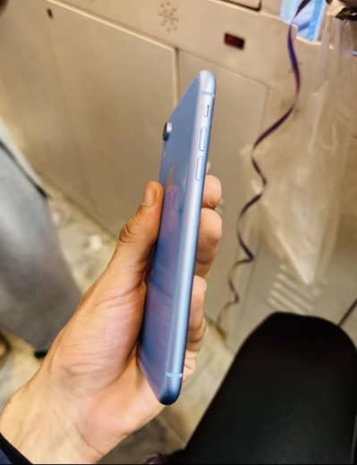 Apple iPhone XR