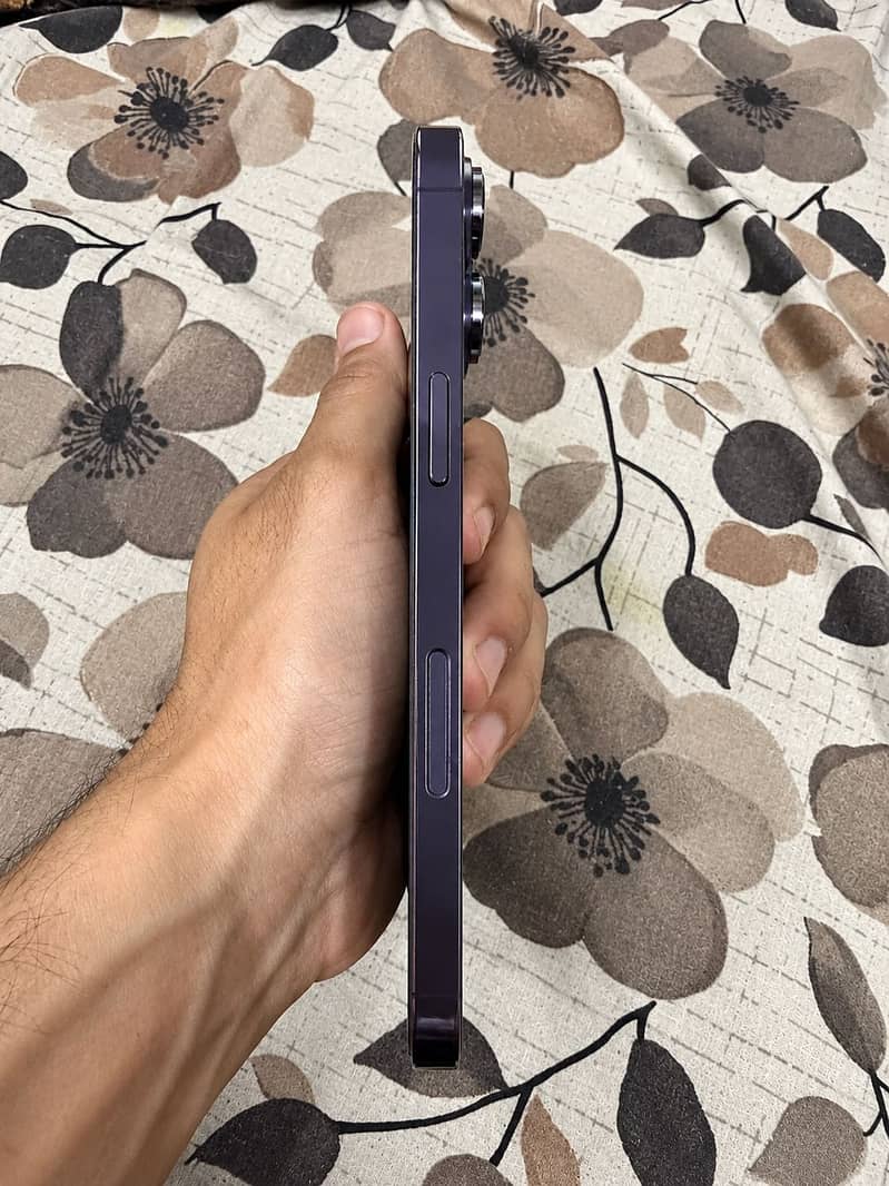 Apple iPhone 14 Pro Max 5