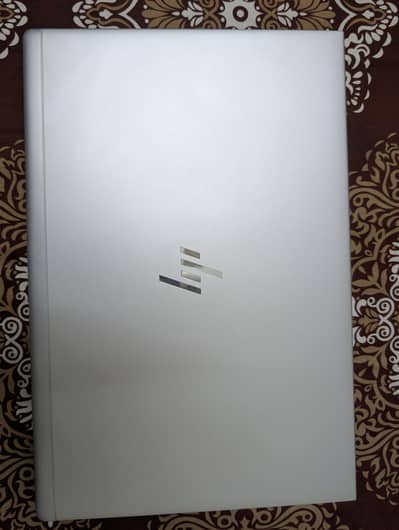 Hp elitebook 850 G5 12/256 glass touch display i5 8th gen
