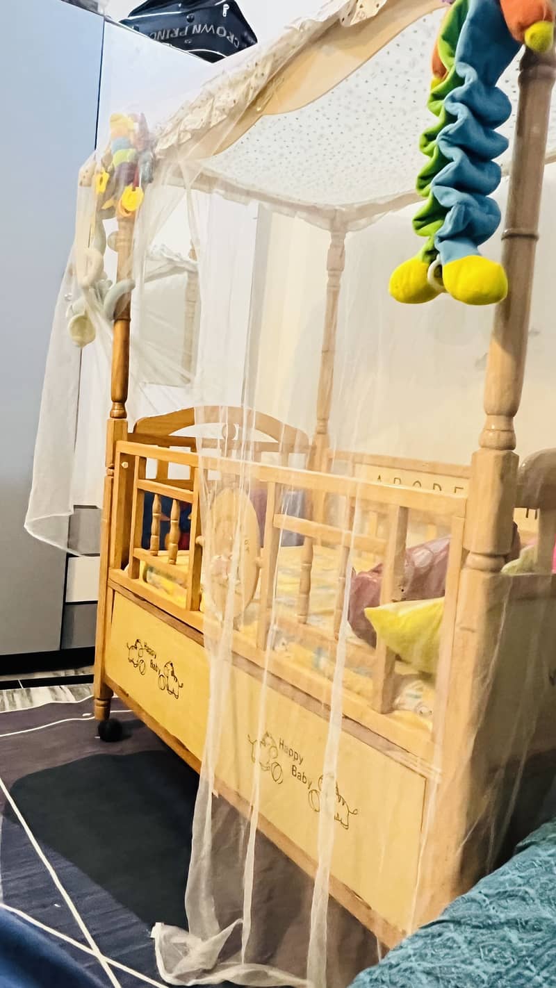 Baby cot 2