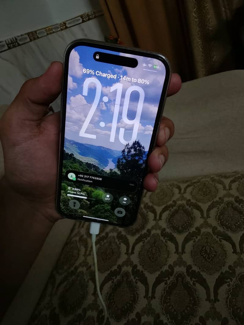 Apple iPhone 14 Pro 2