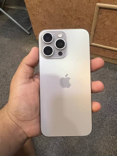 Apple iPhone 15 Pro Max
