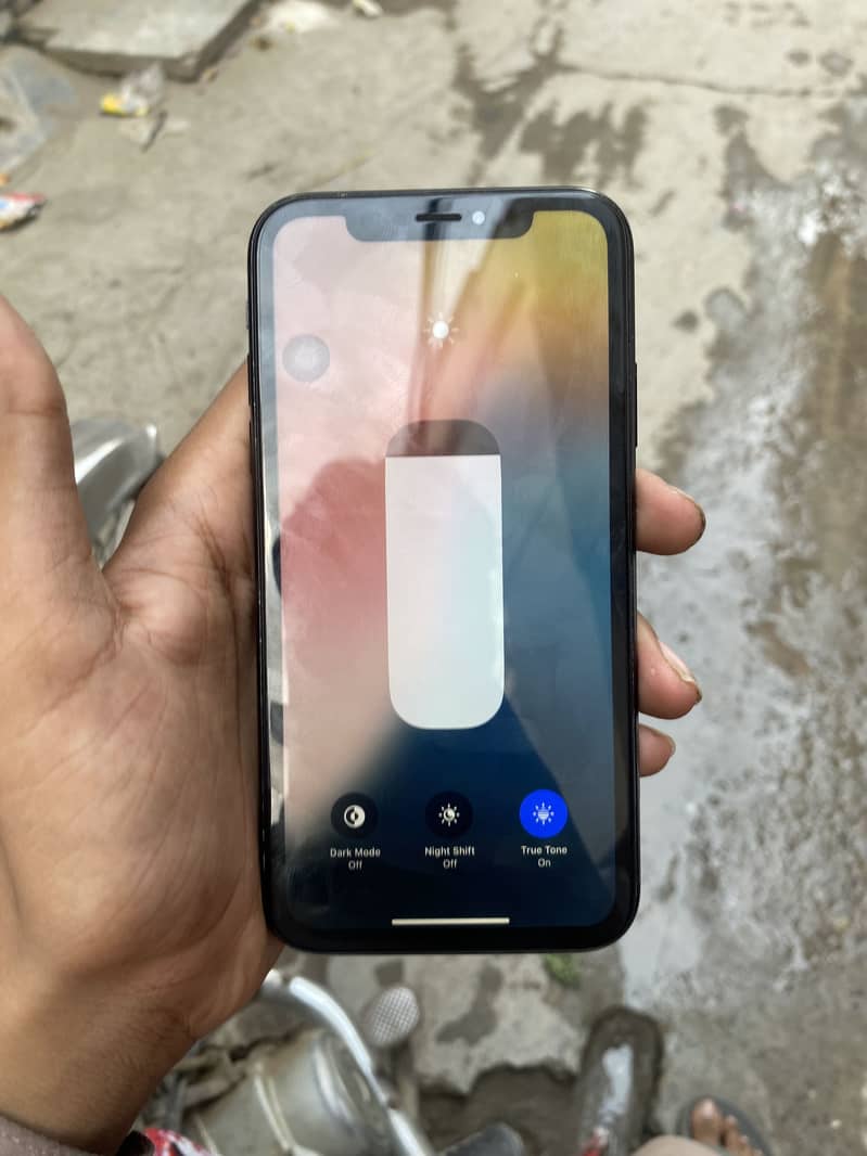 Apple iPhone XR 4