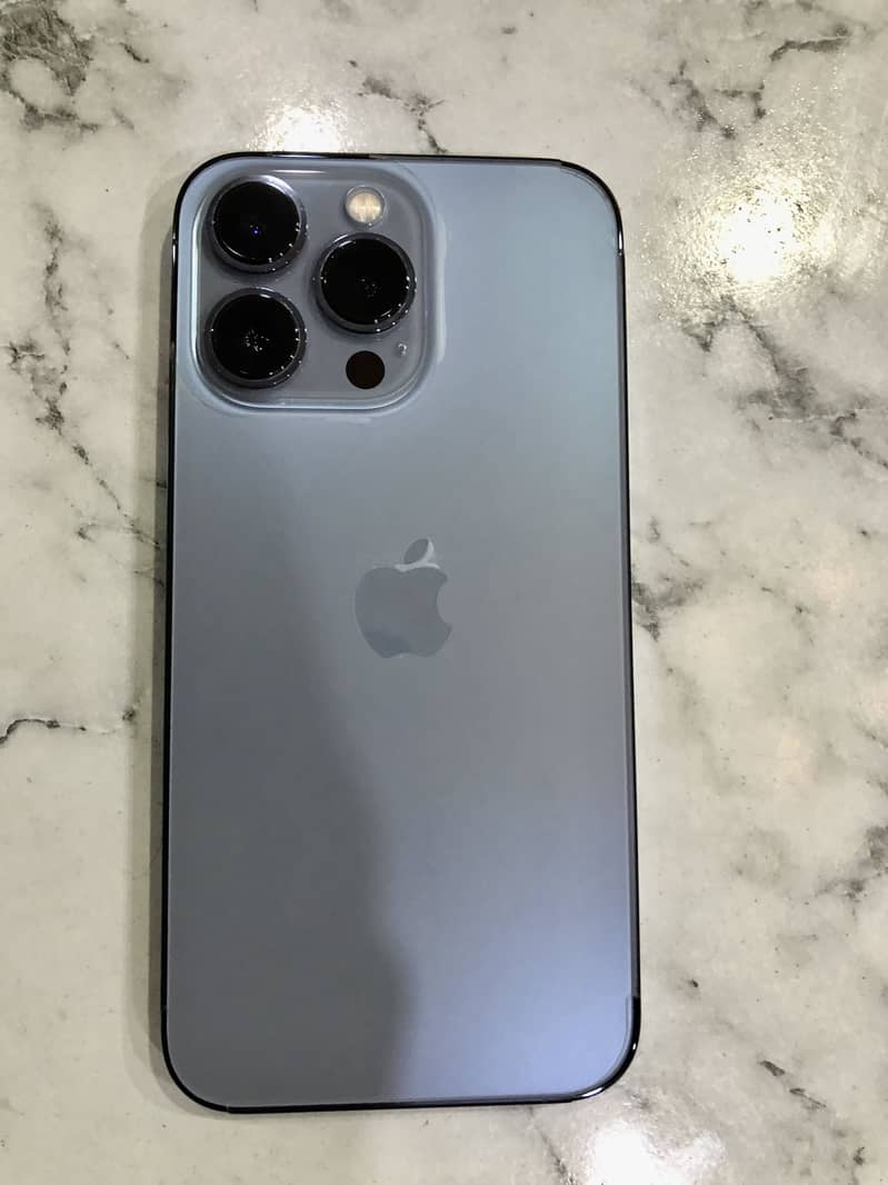 Apple iPhone 13 Pro 1