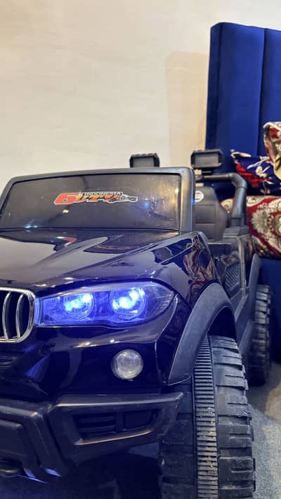 Electric Jeep for kids full size lush condition amazing battery backup