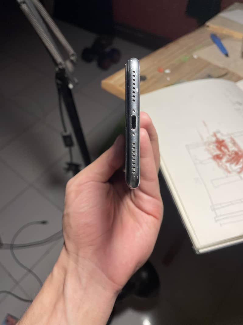 Apple iPhone 8 Plus 2