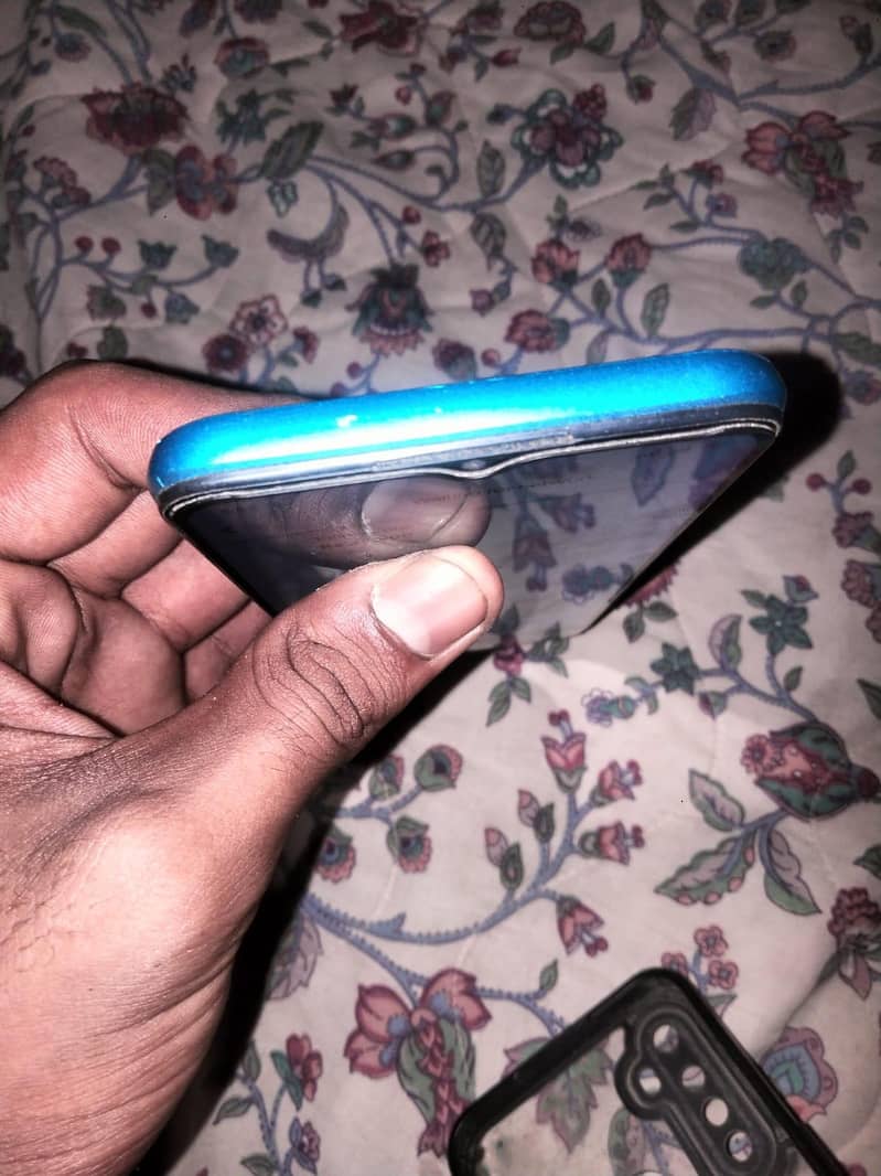 Realme 5i 0