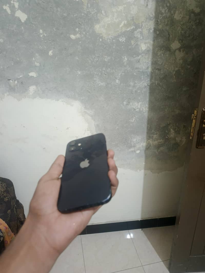 Apple iPhone 12 0