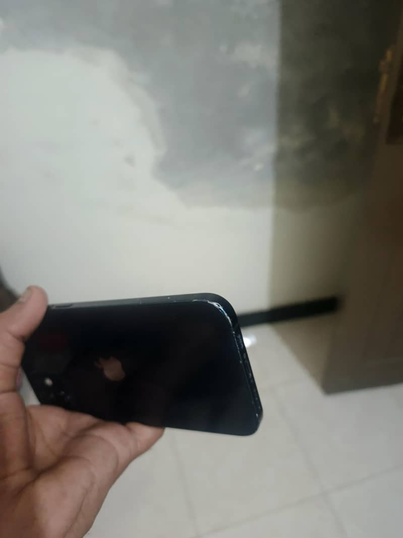Apple iPhone 12 7