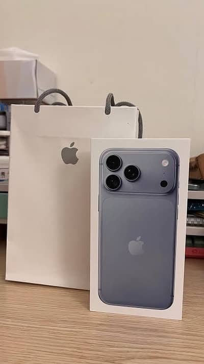 IPhone 18 Pro Max Glacier Box pack