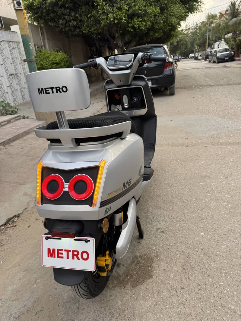 Metro M6 5