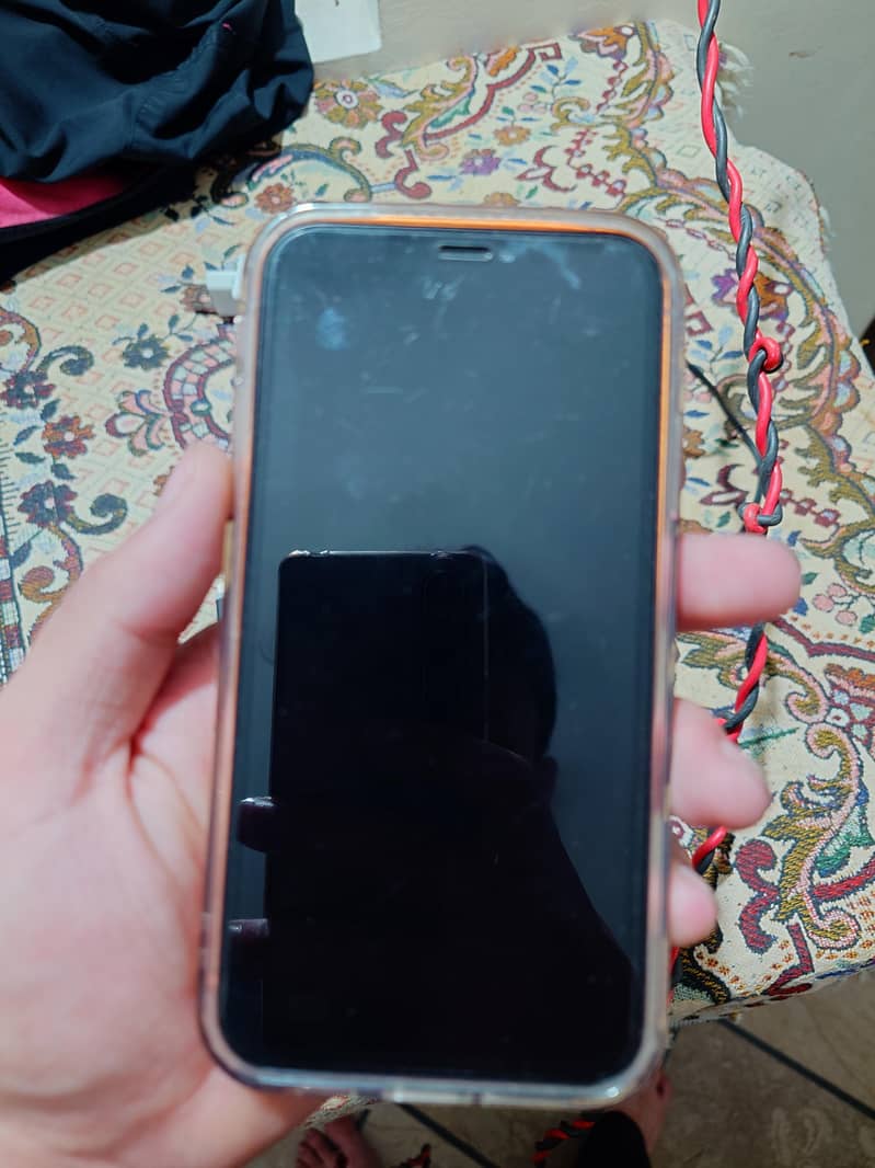 Apple iPhone XR converted 15