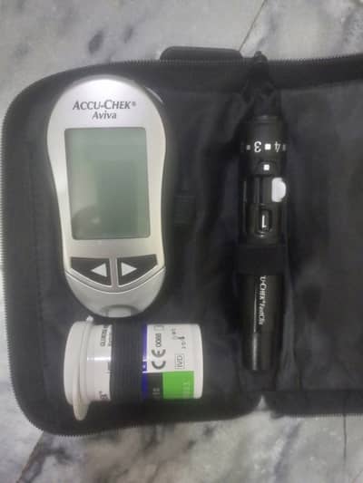 Accu CHEK Aviva