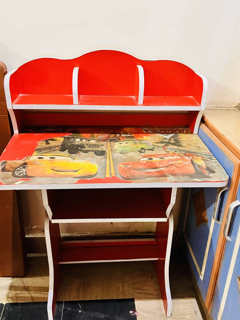 KIDS STUDY TABLE 1
