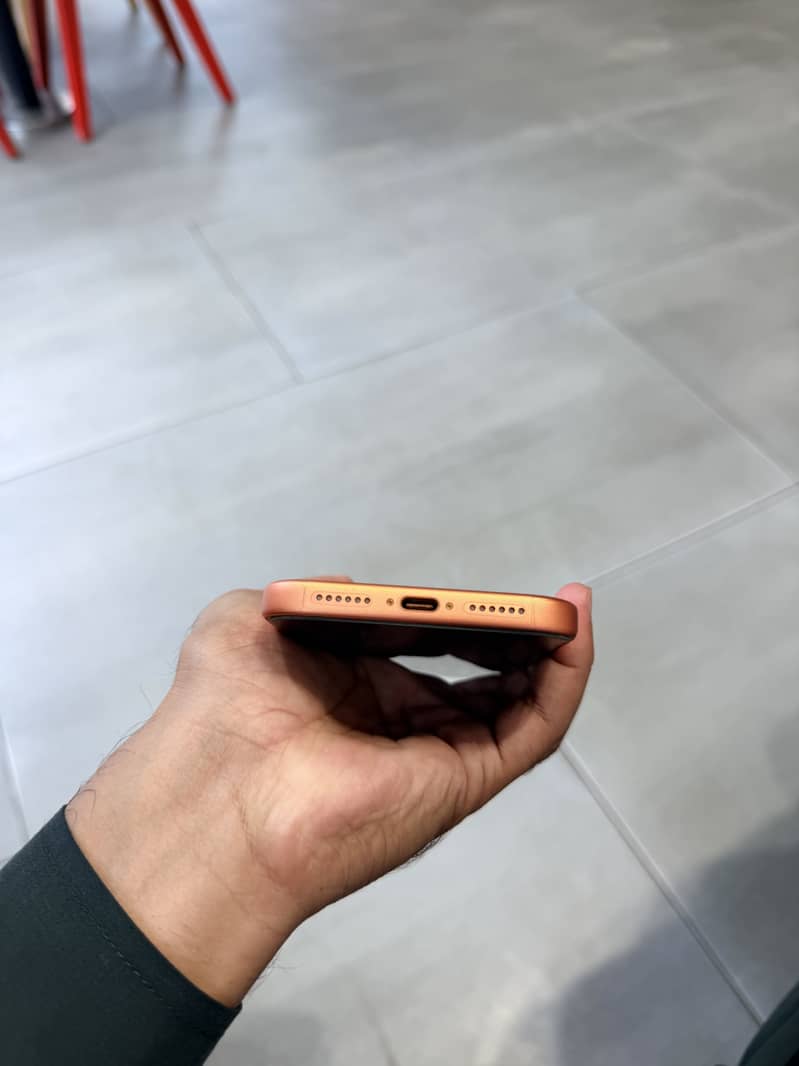 Apple iPhone 17 Pro Max 1