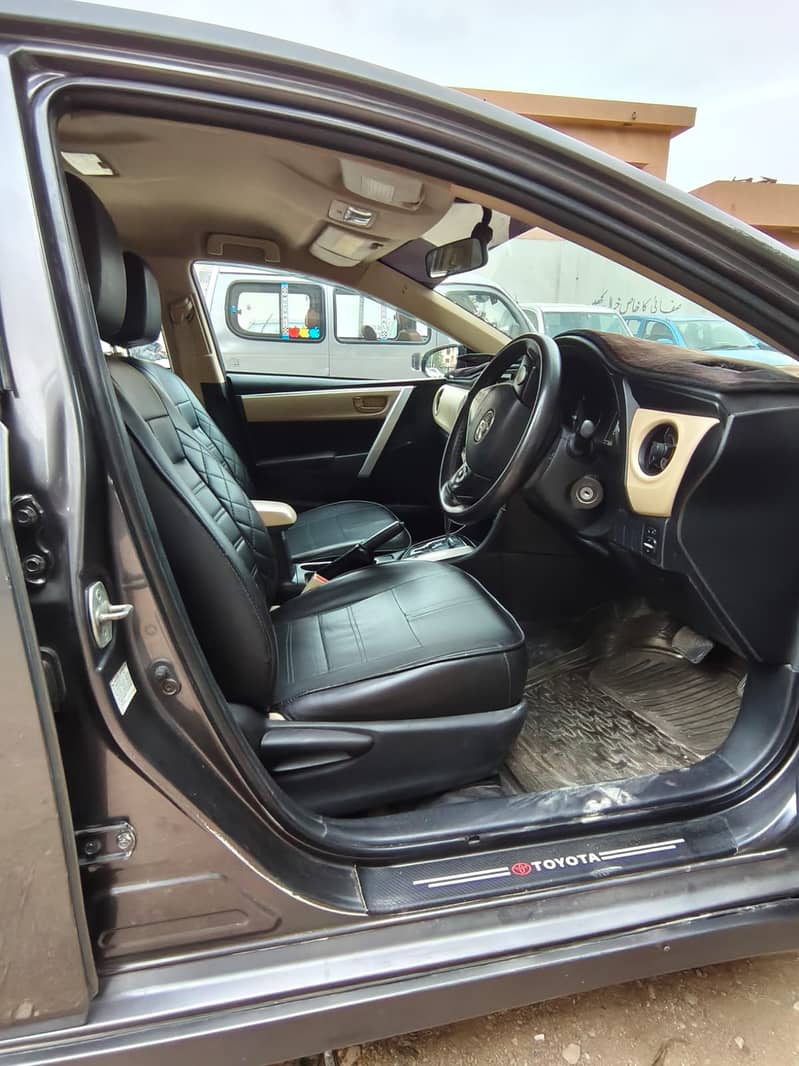 Toyota Corolla Altis 2017 5