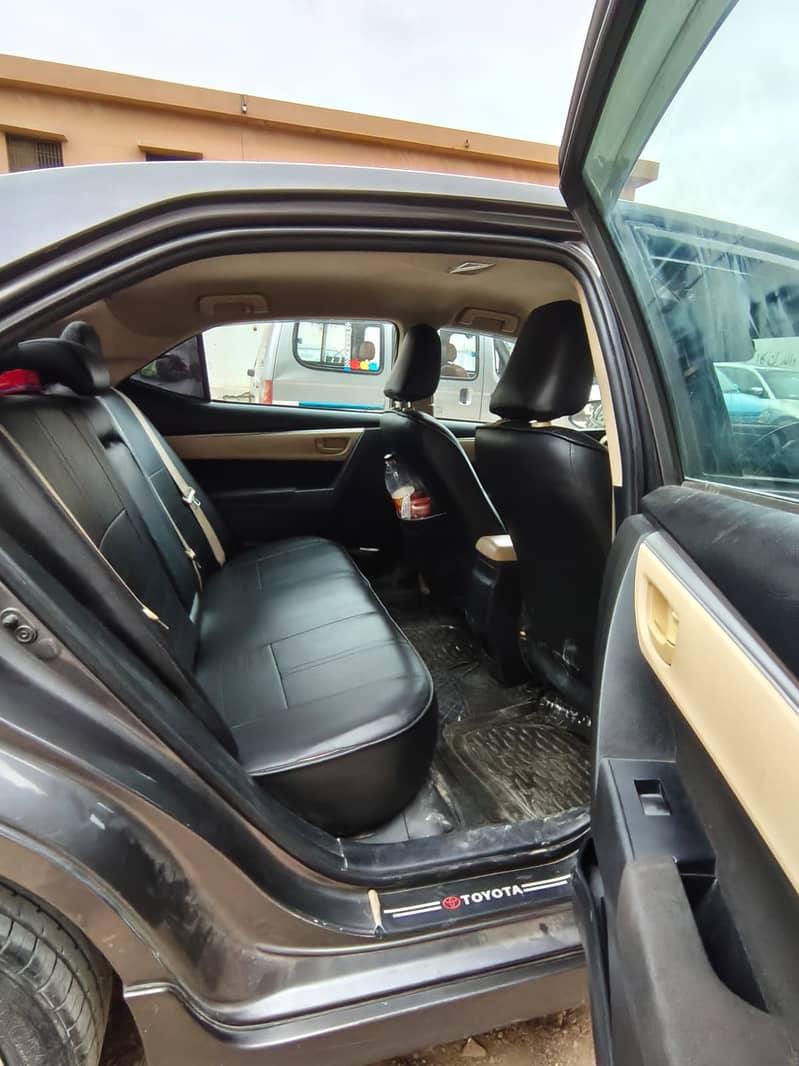 Toyota Corolla Altis 2017 6