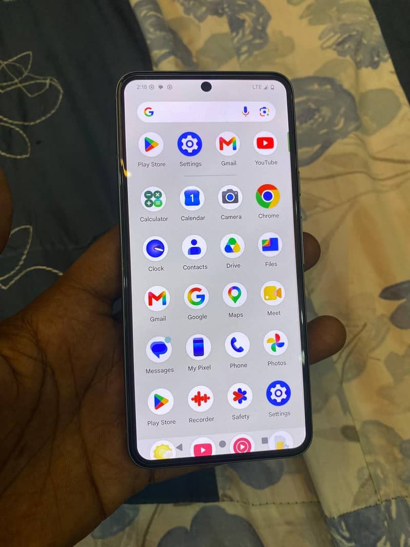 Google Pixel 8 1