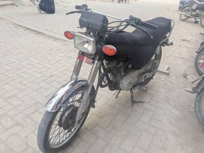 unique 125 2016