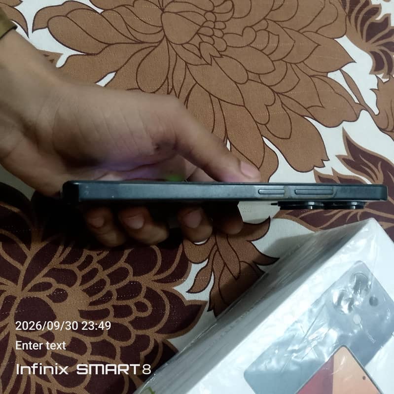 Xiaomi Redmi Note 13 Pro 4