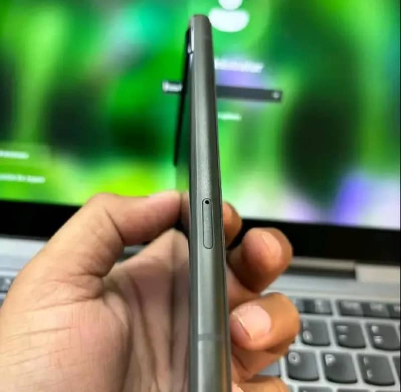 Google Pixel 6a 1