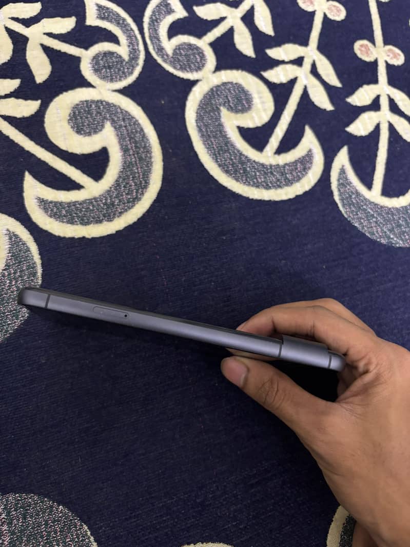 Google Pixel 8 2