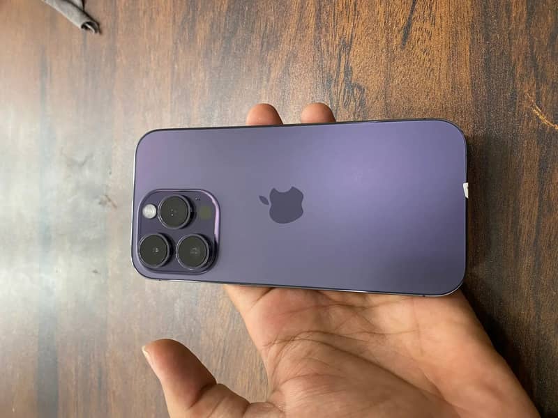 Apple iPhone 14 Pro 0