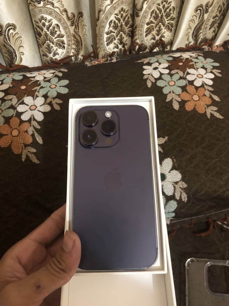 Apple iPhone 14 Pro 1