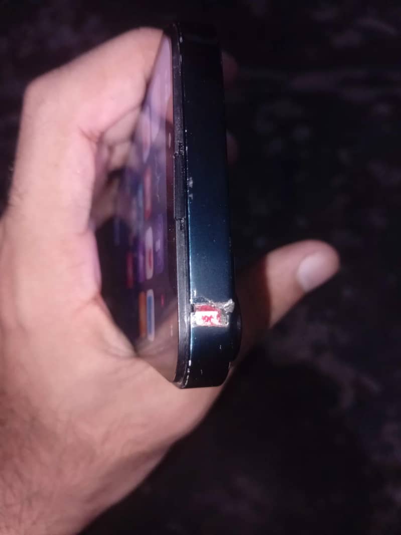Apple iPhone 14 7