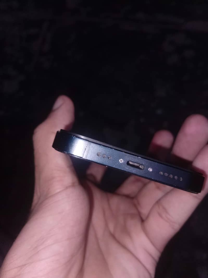 Apple iPhone 14 9