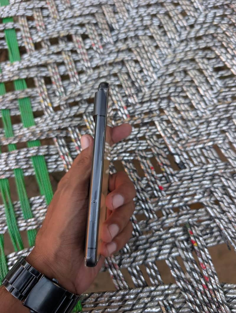 Google Pixel 8 5