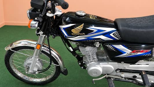 HONDA 125, MODEL 2025, CONDITION 9.8 by 10