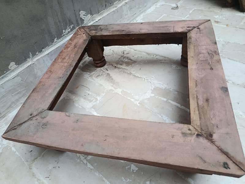 Refrigerator stand 1