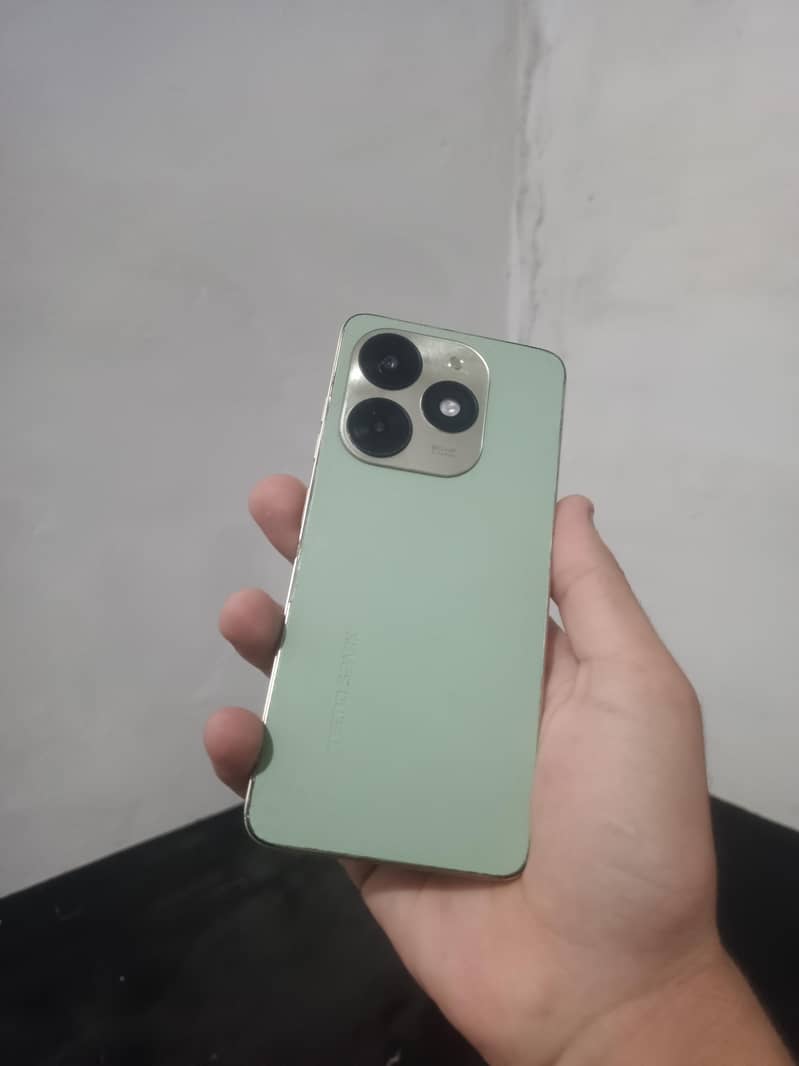 Tecno Spark 20C 0