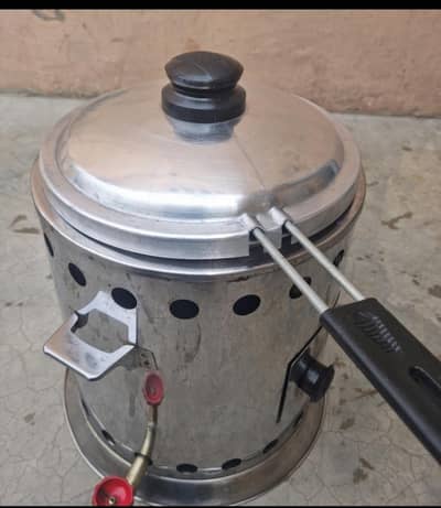 2 deep fryers available