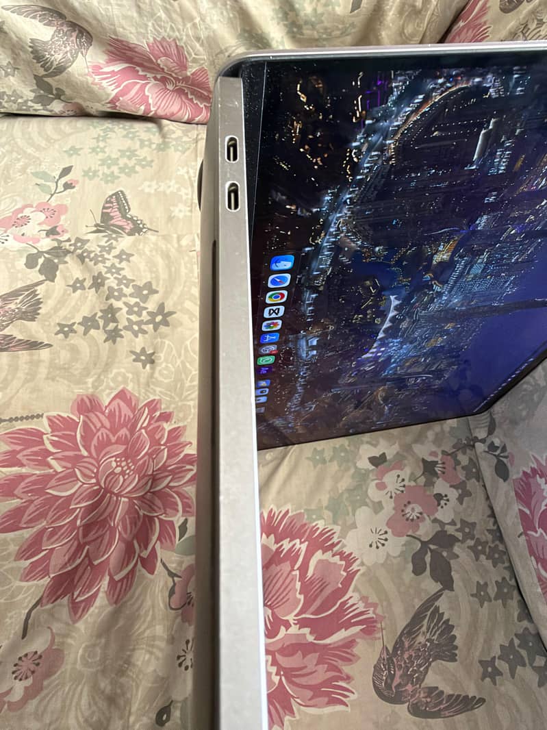 MACBOOK PRO 2019 7