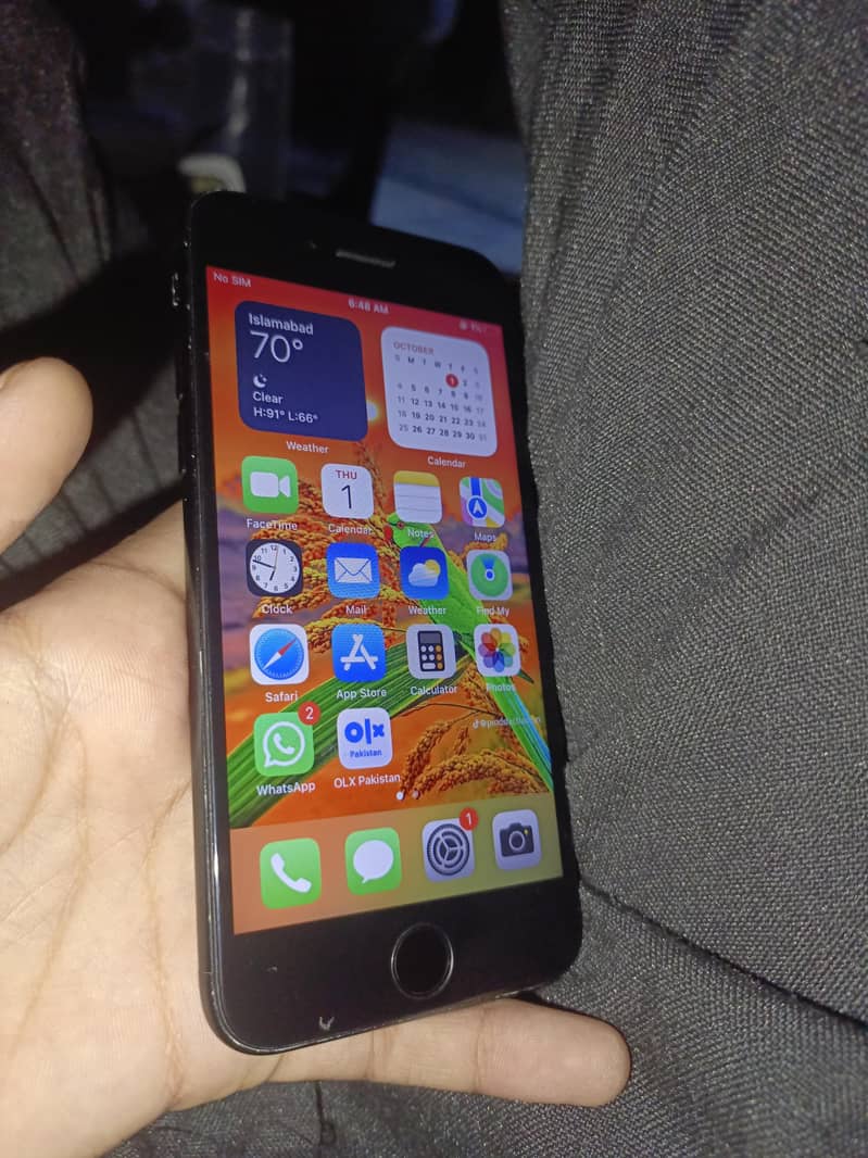 Apple iPhone 7 1