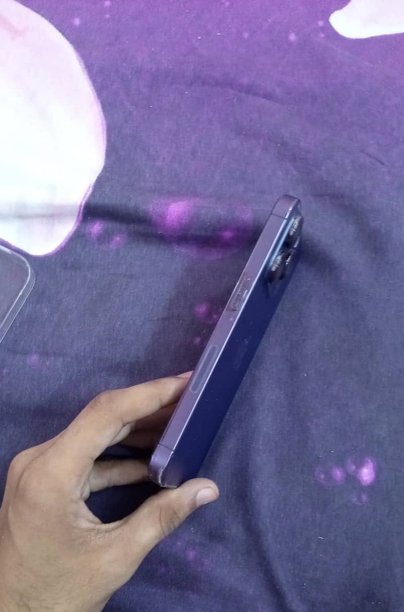 Apple iPhone 14 Pro 2