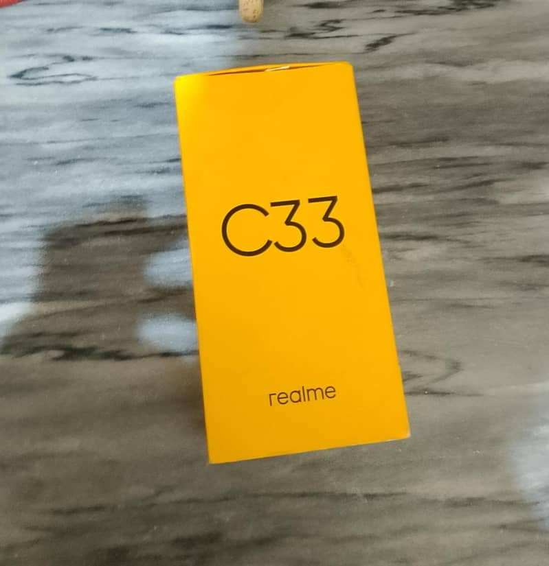 Realme C33 18