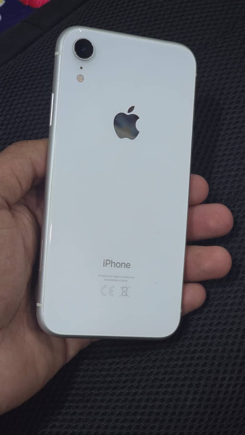 Apple iPhone XR 0