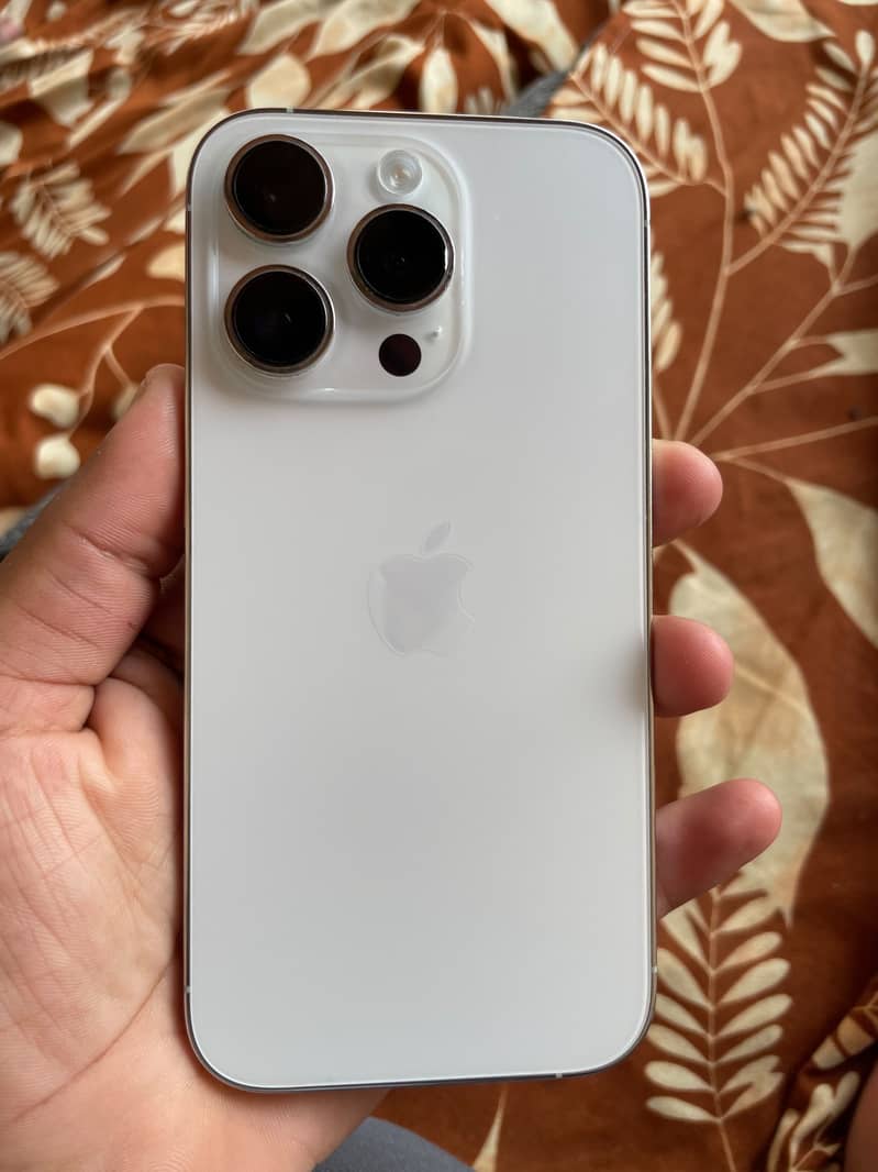 iPhone 14 Pro Jv 0
