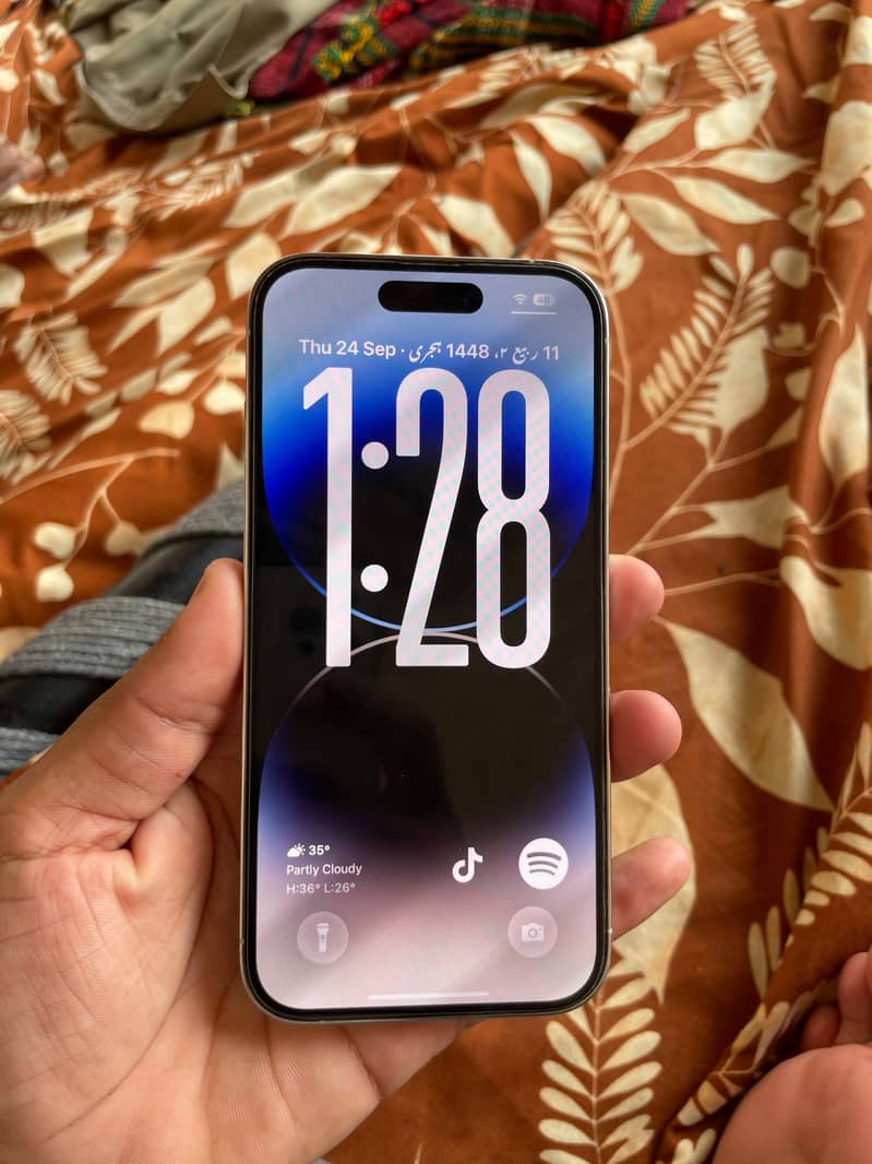 iPhone 14 Pro Jv 1