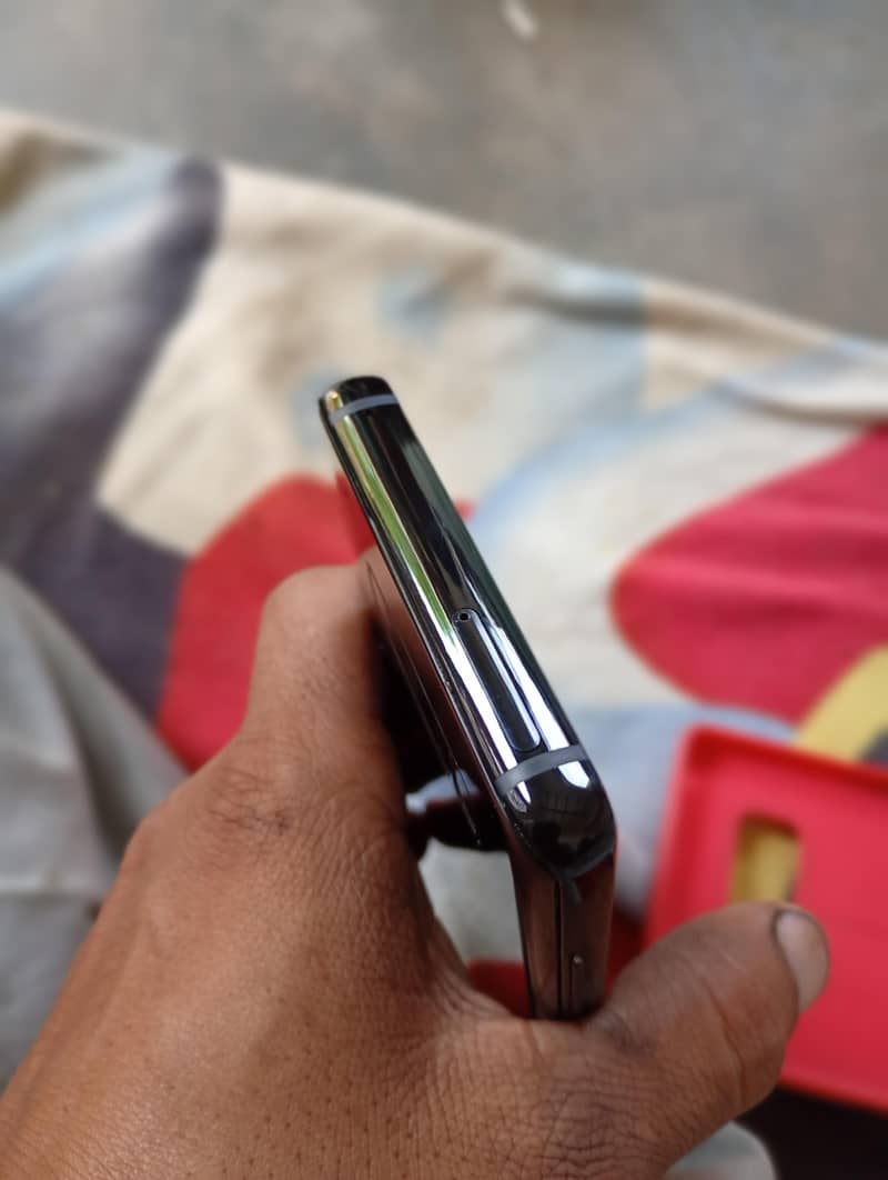 Samsung Mobile Note 8 6