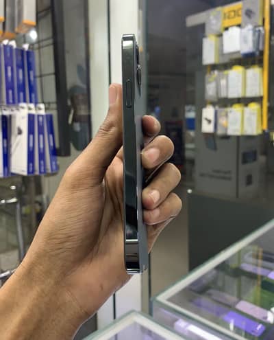 Apple iPhone 12 Pro