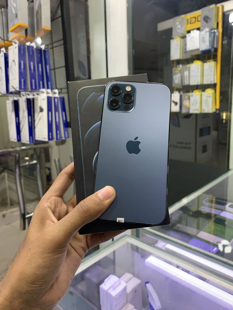 Apple iPhone 12 Pro 2