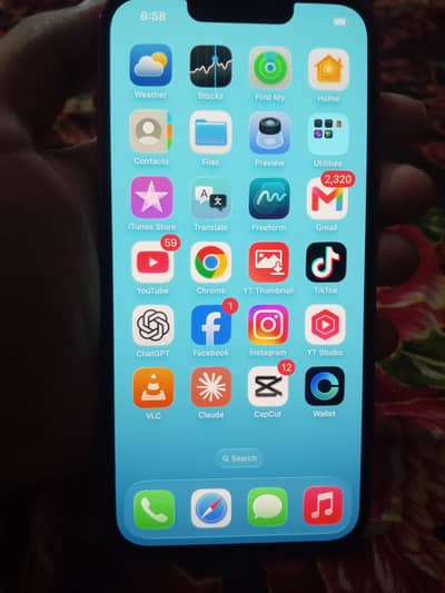 Apple iPhone 13
