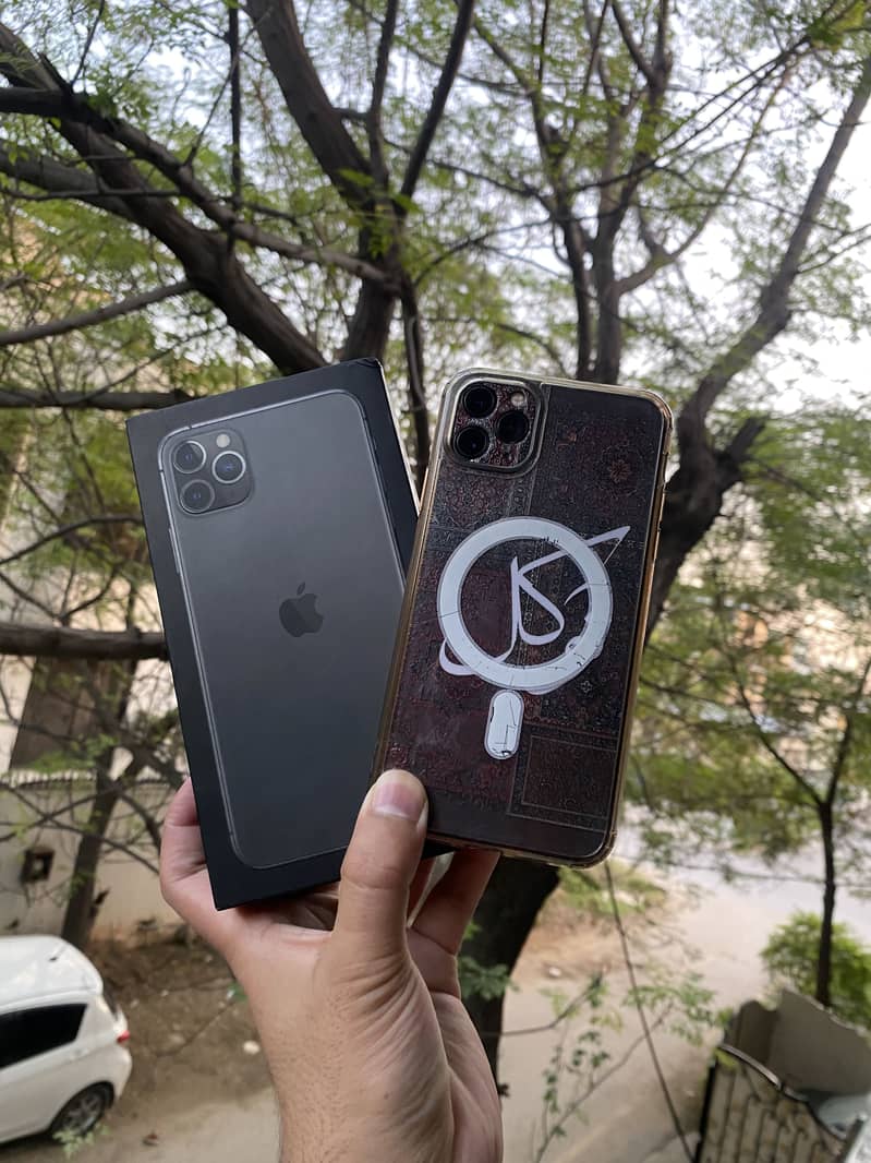 Apple iPhone 11 Pro Max 1
