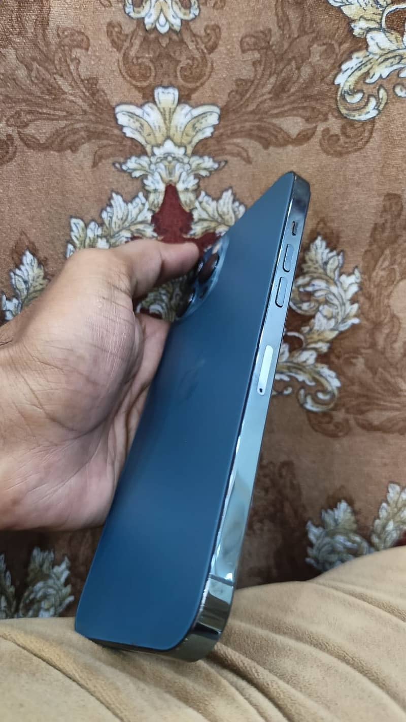 Apple iPhone 12 Pro Max 0