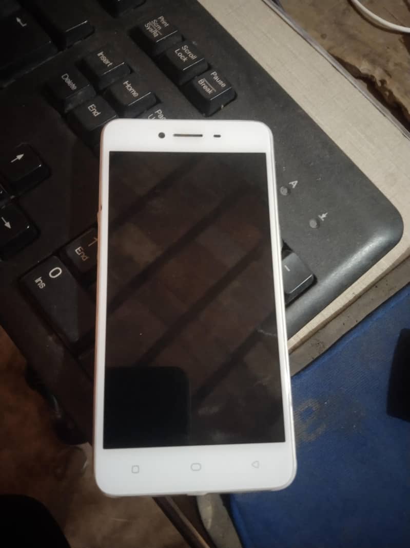 OPPO A37 0