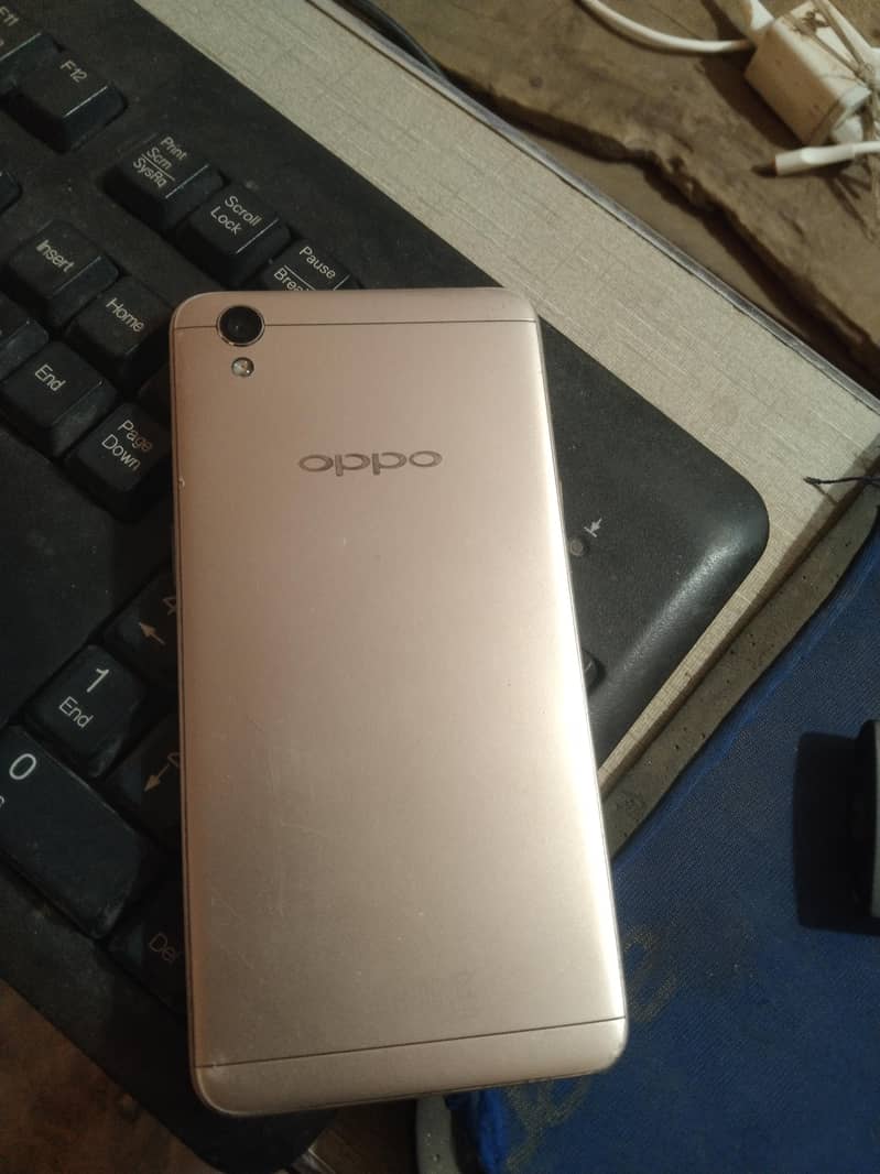 OPPO A37 1